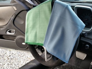Cover Your Steering Wheel With A Hand Towel
